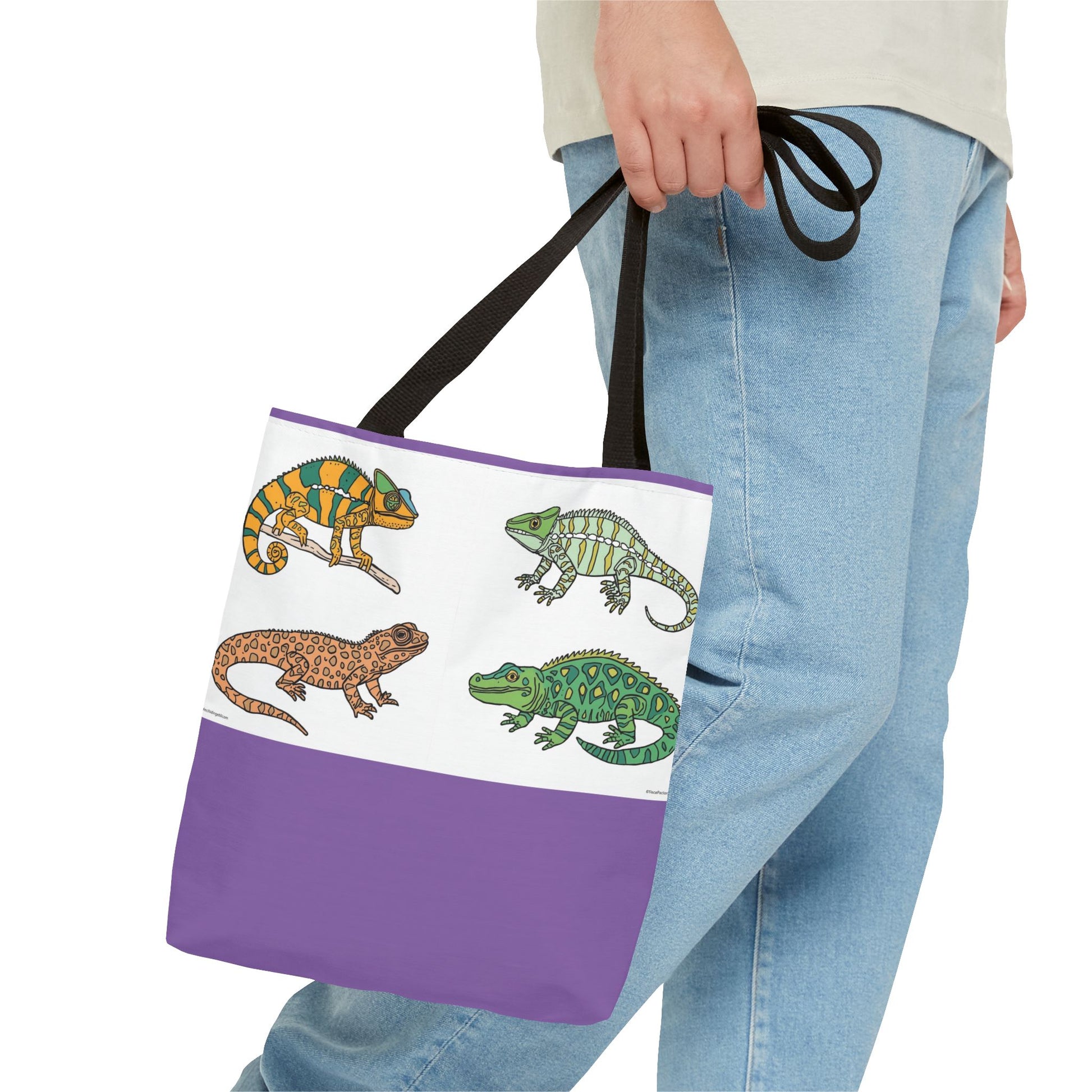 Reptile tote bag with colorful lizard print for beach and shopping