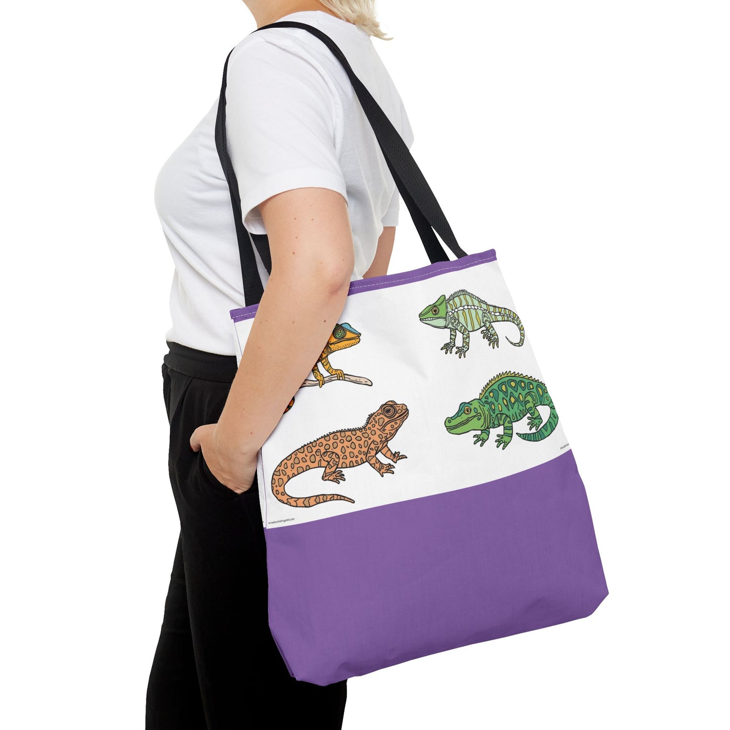 Reptile tote bag with colorful lizard print for beach and shopping
